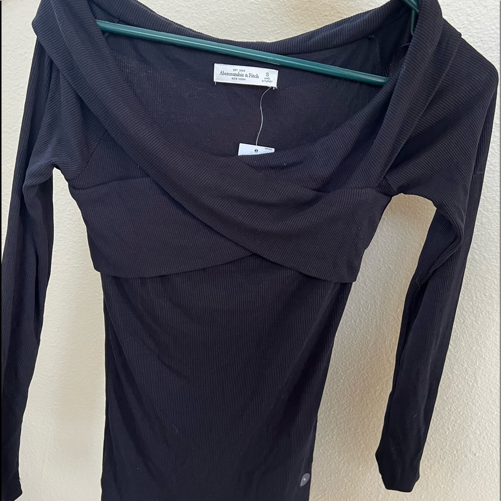 Black cross long sleeve Abercrombie & Fitch